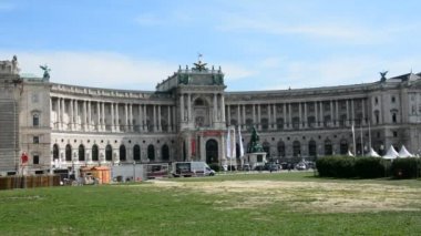 Viyana, Avusturya - 27 Ağustos 2015: Mimarlık, insan ve anıtlar şehir Viyana