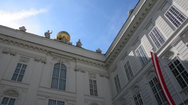 Viyana, Avusturya - 27 Ağustos 2015: Mimarlık, insan ve anıtlar şehir Viyana