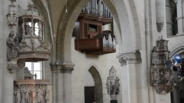İç katedral Magdeburg River Elbe, Almanya