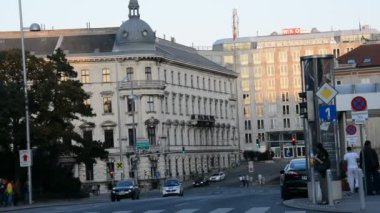 Vienna, Avusturya - 26 Ağustos 2015: Mimarlık, insan ve Viyana kenti anıtları 