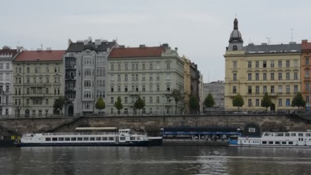 Arkitektur, sevärdheter och turister i Prague city, Tjeckien — Stockvideo