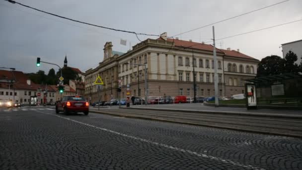 Arquitetura, monumentos e turistas na cidade de Praga, República Checa — Vídeo de Stock