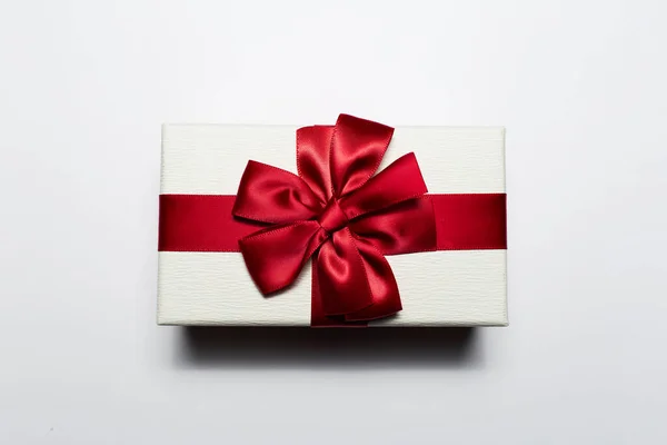 Close Christmas Gift Box White Color Red Bow Isolated White — Stock Photo, Image