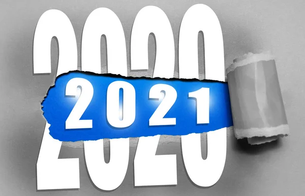 新年の幸せ 新しいスタート 解像度の概念 2020年の破れた灰色の紙の穴の青の背景に2021年のテキスト — ストック写真
