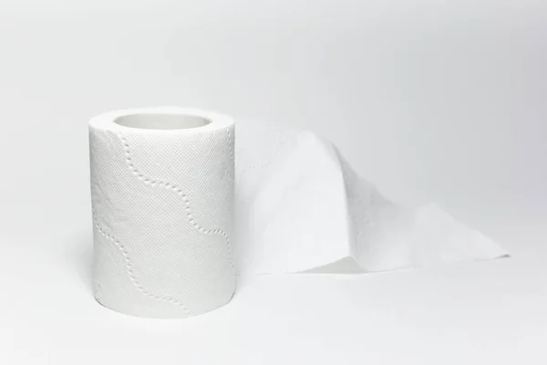 Beyaz Arkaplanda Tuvalet Kağıdı Rulosu Yakın Plan — Stok fotoğraf