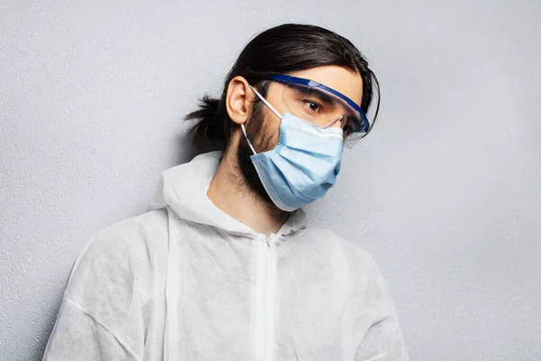 Portrait Young Doctor Man Wearing Ppe Suit Coronavirus Covid Latar — Stok Foto