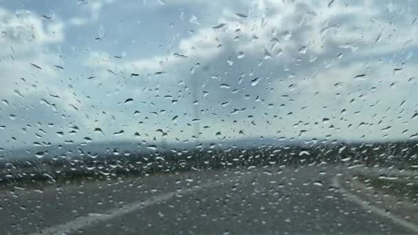 Caméra Instable Vue Naturelle Des Gouttes Pluie Sur Fenêtre Voiture — Video