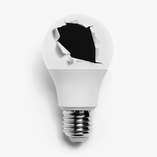 Nahaufnahme Einer Glühbirne Mit Zerrissenem Loch Auf Weißem Hintergrund Zeitgenössisches — Stockfoto