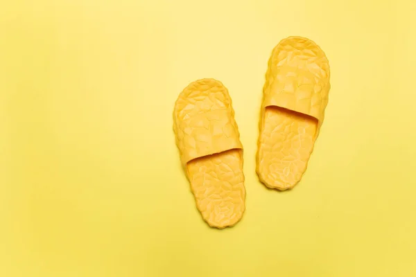 Top View Yellow Slippers Yellow Background — Photo