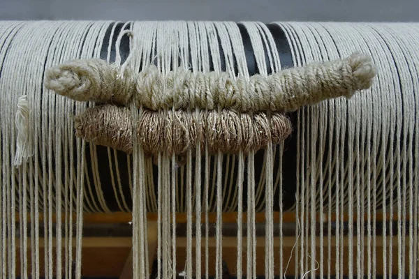 Weaving on a loom