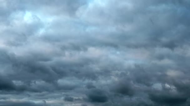 Czas Mijający Deszczowy Ciemnoszary Cumulus Chmury Błękitnym Niebie Klimat Pogodowy — Wideo stockowe