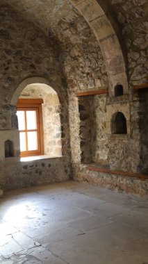 Taş kemerli pencere. Manastır orman uçurumu. Sumela Manastırı. Yüksek kalite fotoğraf