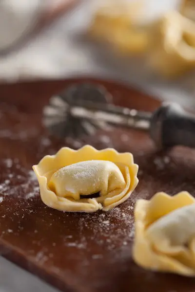 Tortellini crudi italiani — Foto Stock