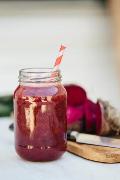 Fresh sliced beet — Stock Photo, Image