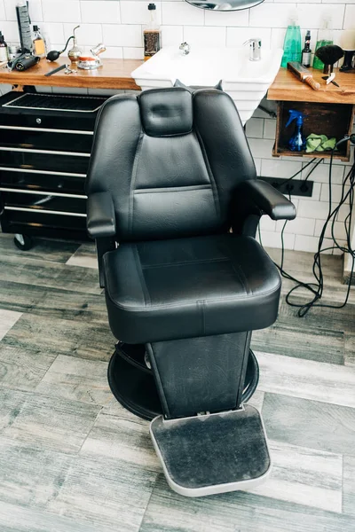 Leather Armchair Washbasin Tables Professional Instruments Barbershop —  Fotos de Stock