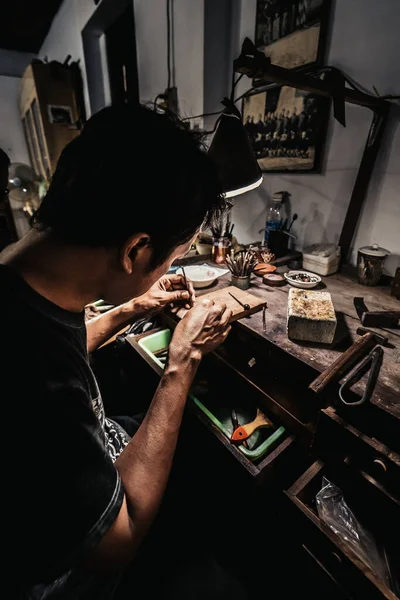Anonymous Ethnic Man Working Weathered Desk Craft Workshop — Stock Fotó