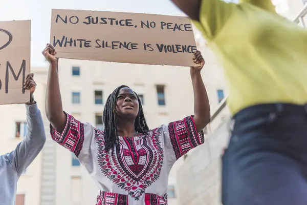 Low Angle African American Woman Protesting Posters Black Lives Matter — Stock Photo, Image