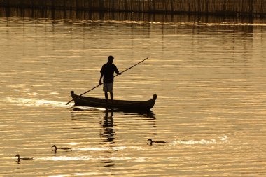 Göl Taungthaman Burma balıkçı 