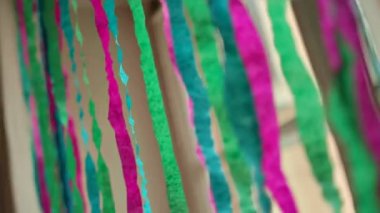 Pencerenin yakınındaki Party dekorasyon