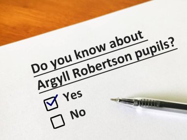 Bir kişi Argyll Robertson öğrencileriyle ilgili soruya cevap veriyor. O kişi bunu bilip bilmediğini düşünüyor..