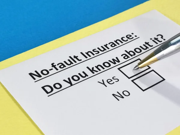 One Person Answering Question Fault Insurance — Stock Photo, Image