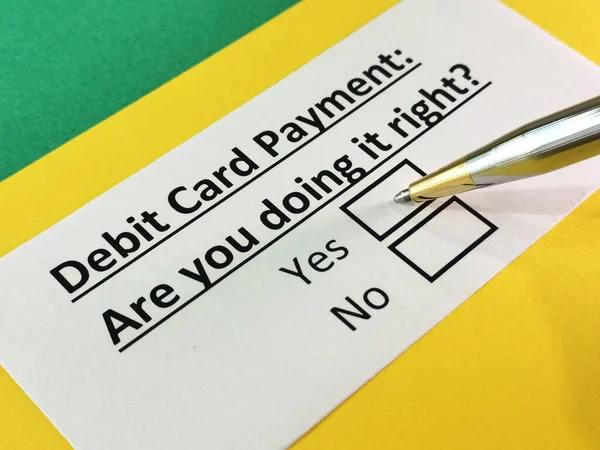 One Person Answering Question Debit Card Payment — Stock Photo, Image