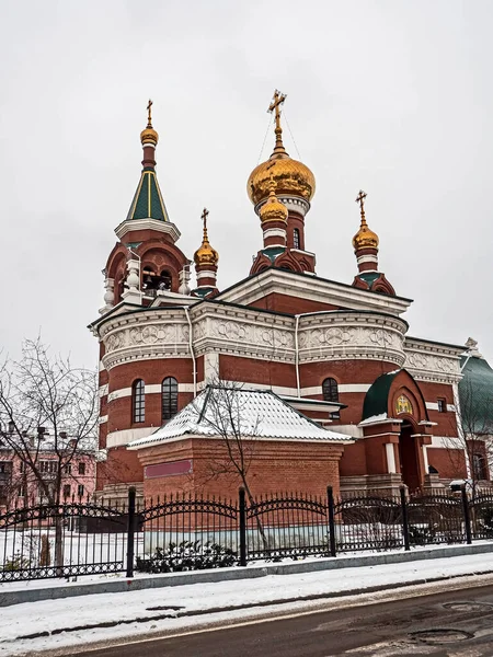 Aziz George Kilisesi Chelyabinsk Muzaffer Bulutlu Bir Kış Gününde Gri — Stok fotoğraf