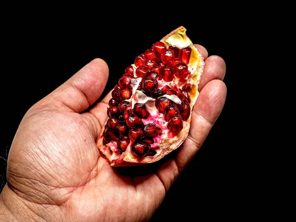 Slice Ripe Juicy Pomegranate Person Hand Macro — Stock Photo, Image
