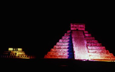 Kukulkan tapınağı, piramit, Chichen Itza, Yucatan Meksika, arquelogical site
