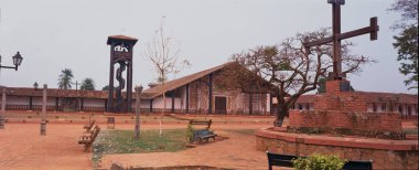 Chiquitos 'un Cizvit Misyonları doğu Bolivya' daki Santa Cruz bölgesinde yer almaktadır. Bu eski misyonlardan altısı (hepsi laik belediyeler) birleşik olarak UNESCO World olarak belirlendi