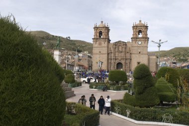 Puno, Peru Katedrali. Mimarlık, antik bina çanı inşaatı.