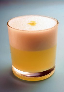 Limonlu limonlu alkollü içeceklerden yapılan alkollü içecekler limonlu maracuya testeresi.