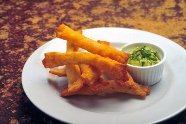 equeo, Peru yemeği, yemek, makarna, kızarmış, yemek, tabak, akşam yemeği, yeşil, et, yemek, mutfak, sağlıklı, salata, restoran, pişirme, taze öğle yemeği, sebze,