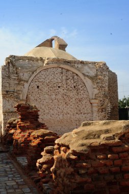 16. yüzyıl boyunca Zana 'nın kalıntıları, Peru valiliğine ait olan Katolik dini manastırları, Lambayeque Peru nehrinin yükselişiyle yok edildi.