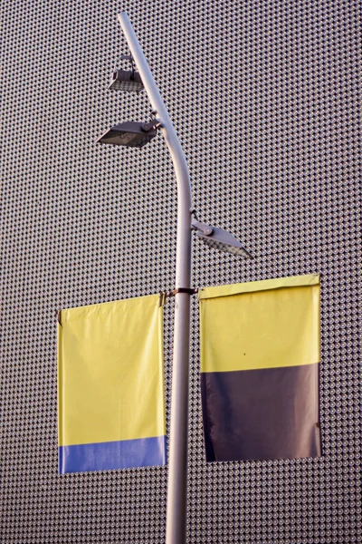 lamba yazı üzerine reklam afişleri