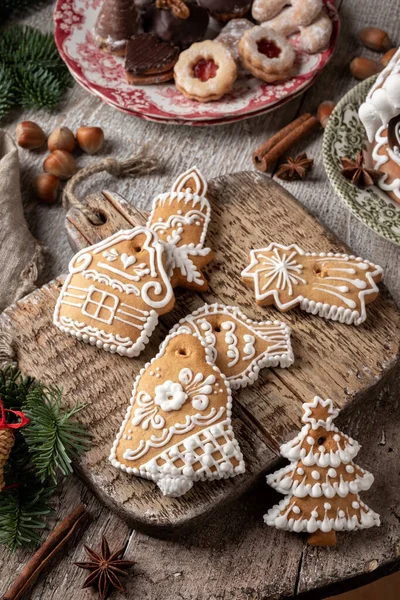 Decorated Gingerbread Christmas Cookies Table — Stock Photo, Image