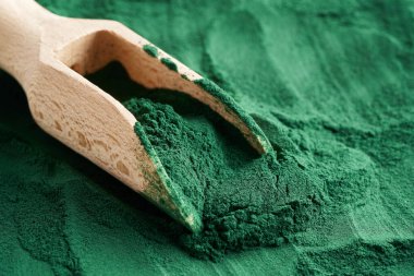 Bir kepçe kepçeyle, yaklaş