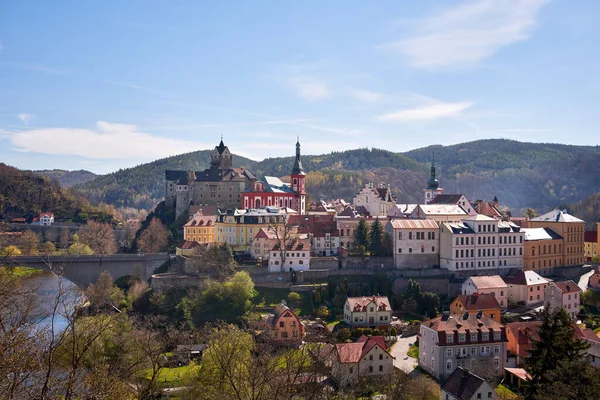 Loket Czech Republic Mayıs 2021 Kasabanın Kalenin Ilkbaharda Panoraması — Stok fotoğraf