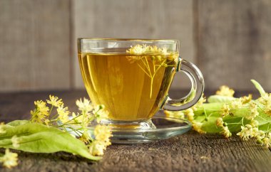 Bir bardak ıhlamur çiçeği çayı - öksürüğe karşı bitkisel ilaç