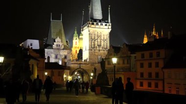 Mala Strana Kuleleri ve Prag Şatosu 16 Şubat 2024 