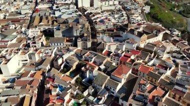 Beyaz evler ve Endülüs 'ün yüksek şehir manzarası