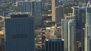 Miami 31 Aralık 2025 'te yüksek binaların ve aktif inşaatın havasını kapatın. Sadece editör kullanımı