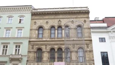 20 Ocak 2025 'te Palais Ferstel yakınlarında Viyana yayaları