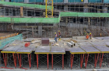 İnşaat alanında çalışan