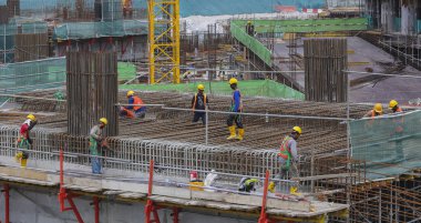 İnşaat alanında çalışan