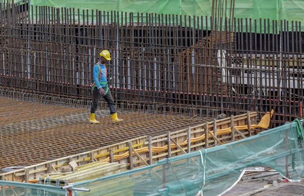 İnşaat alanında çalışan