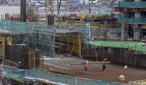 İnşaat alanında çalışan