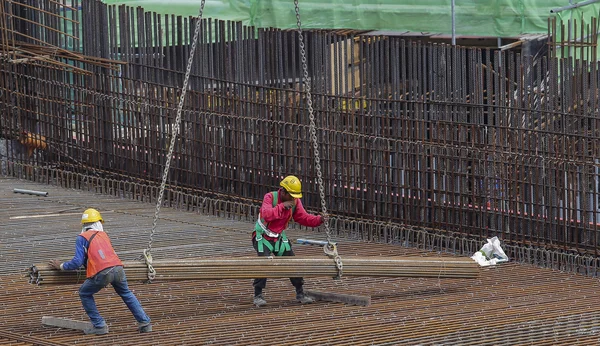 İnşaat alanında çalışan