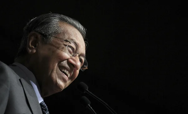 Tun Dr Mahathir Muhammed emin