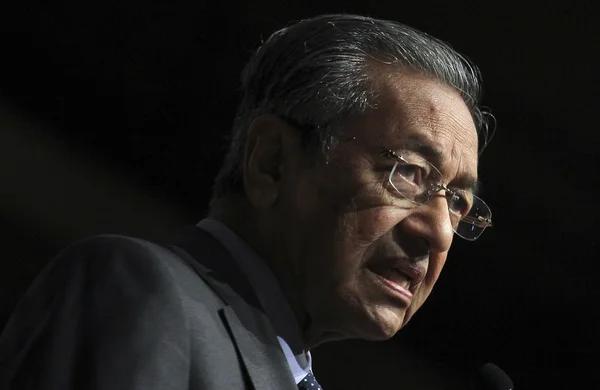 Tun Dr Mahathir Muhammed emin